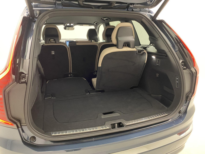Volvo XC90 B5 AWD AUT BRIGHT PLUS na operativní leasing