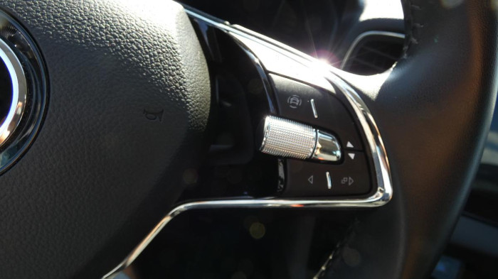 Škoda Karoq 2.0 TDI Style na operativní leasing