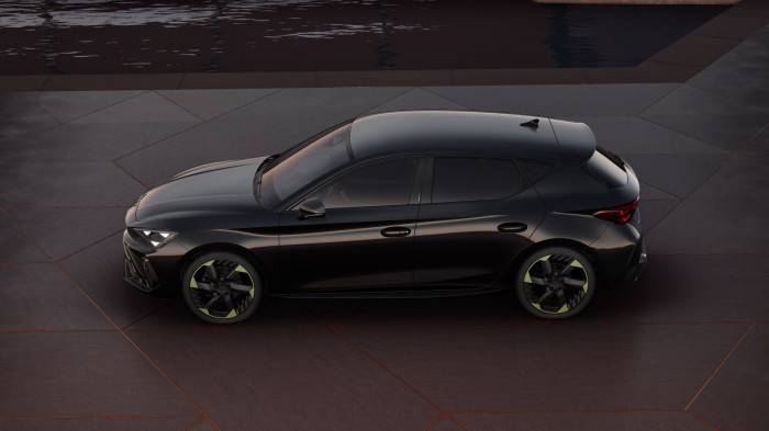 Cupra Leon Tribe 2.0 TDI 150k DSG na operativní leasing