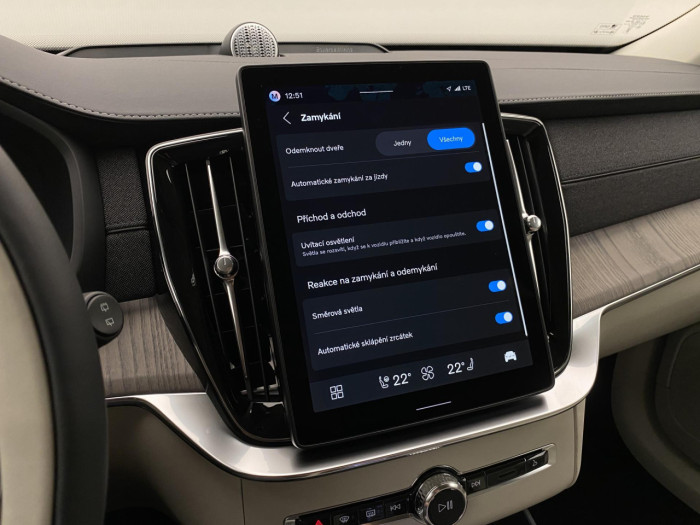 Volvo XC90 B5 AWD AUT BRIGHT PLUS 7míst na operativní leasing