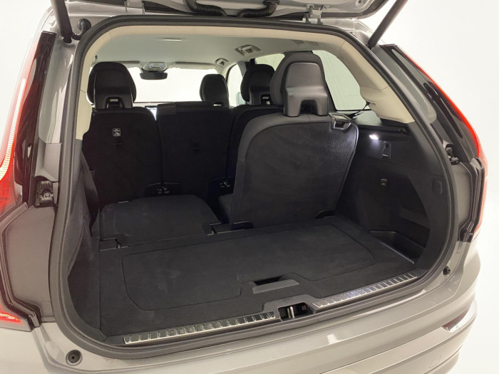 Volvo XC90 T8 AWD RECHARGE BRIGHT PLUS 7m na operativní leasing