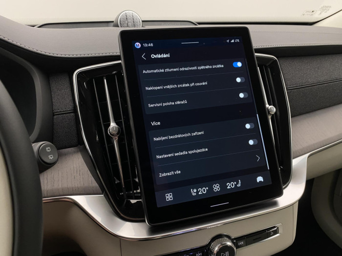 Volvo XC90 T8 AWD Plug-in BRIGHT PLUS 7m na operativní leasing
