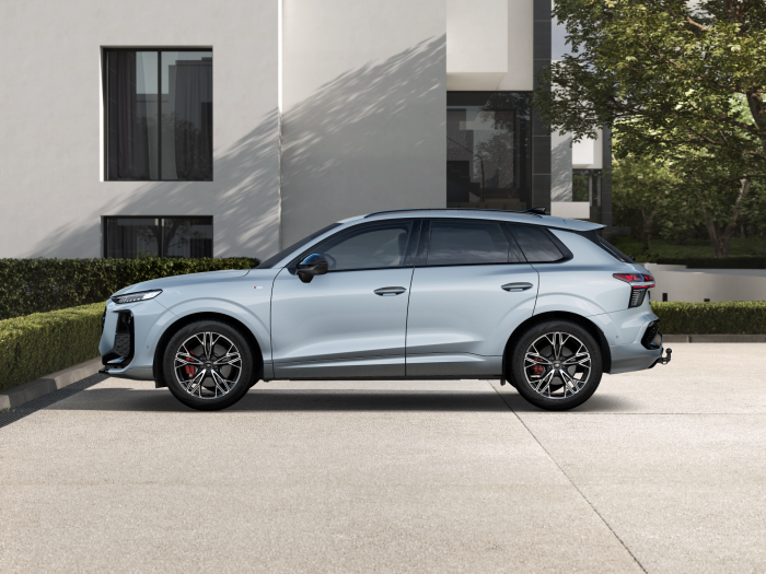 Audi Q3 S line TFSI quattro 195 kW na operativní leasing