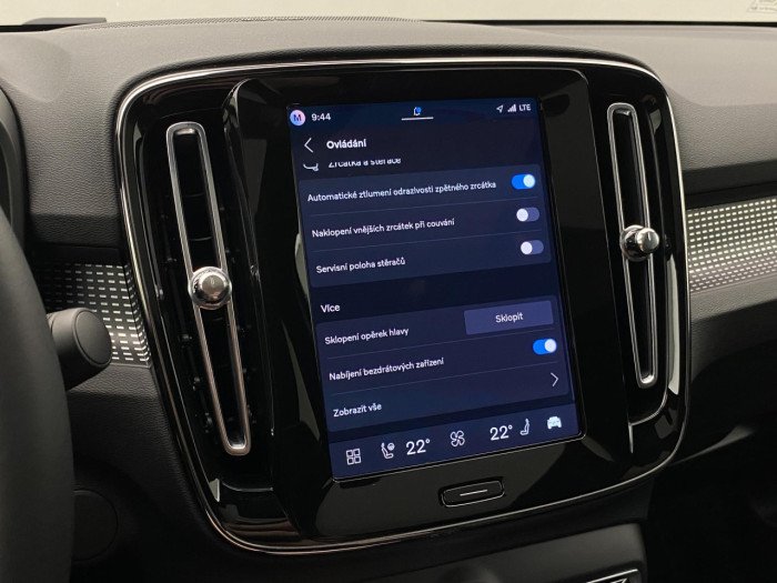 Volvo EC40 BLACK EDITION SINGLE EXT ULTRA Edition na operativní leasing