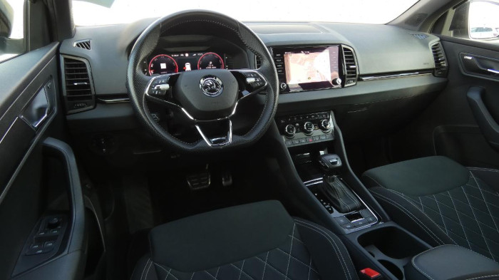 Škoda Karoq 1,5 TSI Sportline DSG na operativní leasing