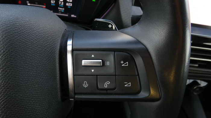 Citroën C5 X 1.6 PureTech 180 EAT8 Shine na operativní leasing