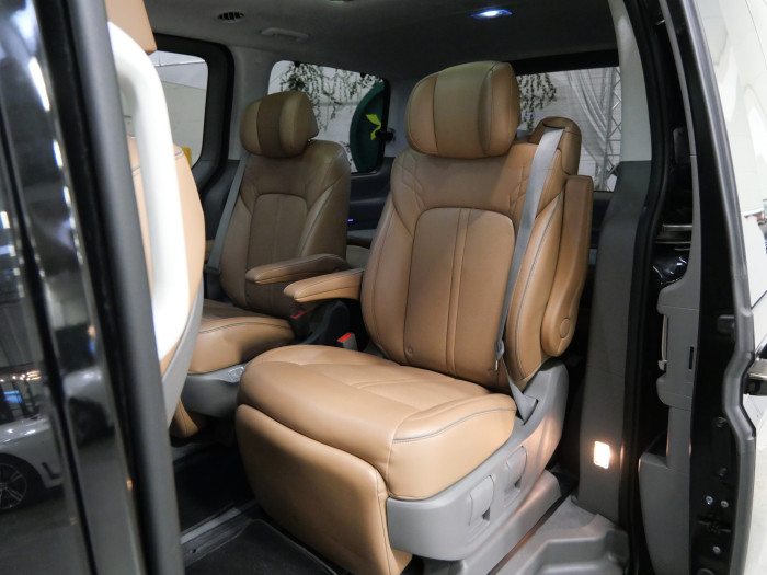 Hyundai Staria 2.2 CRDI 130kW DCT AWD Premium na operativní leasing