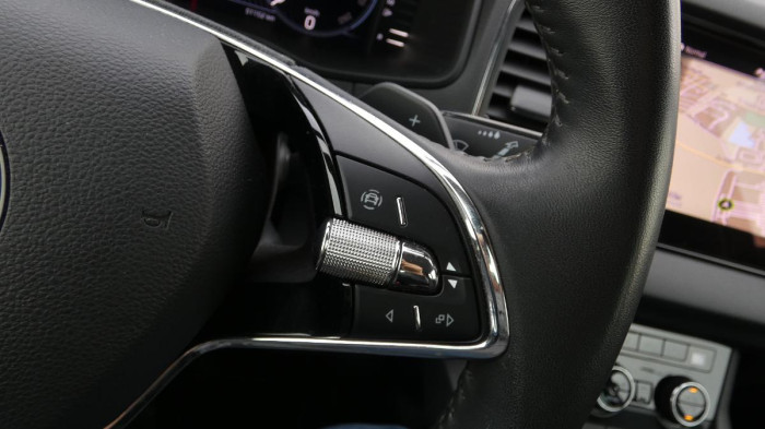 Škoda Karoq 1,5 TSI DSG Style na operativní leasing