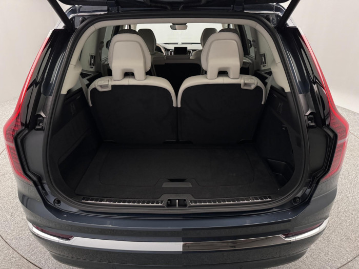 Volvo XC90 T8 AWD Plug-in BRIGHT PLUS 7m na operativní leasing