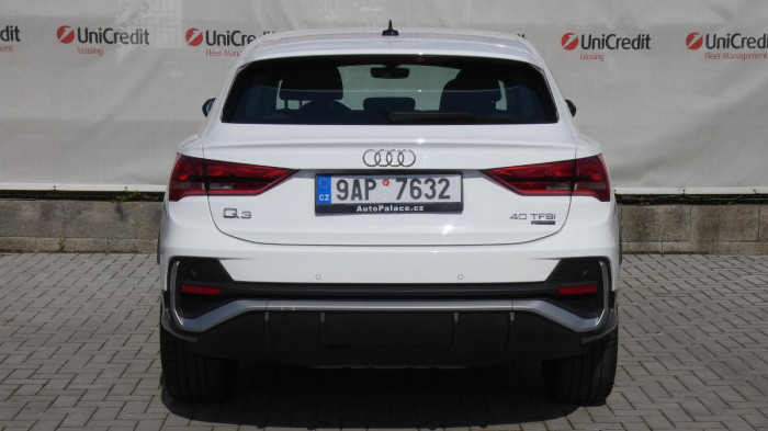 Audi Q3 2,0 TFSI Sportback quattro S-l na operativní leasing