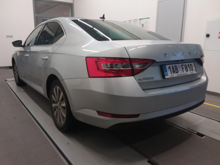 Škoda Superb 2,0 TDI DSG Style na operativní leasing