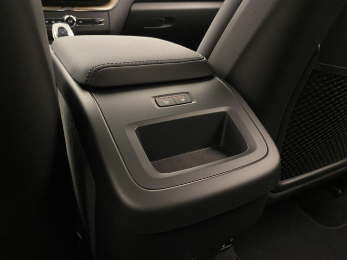 Volvo XC60 B5 AWD AUT BRIGHT PLUS na operativní leasing