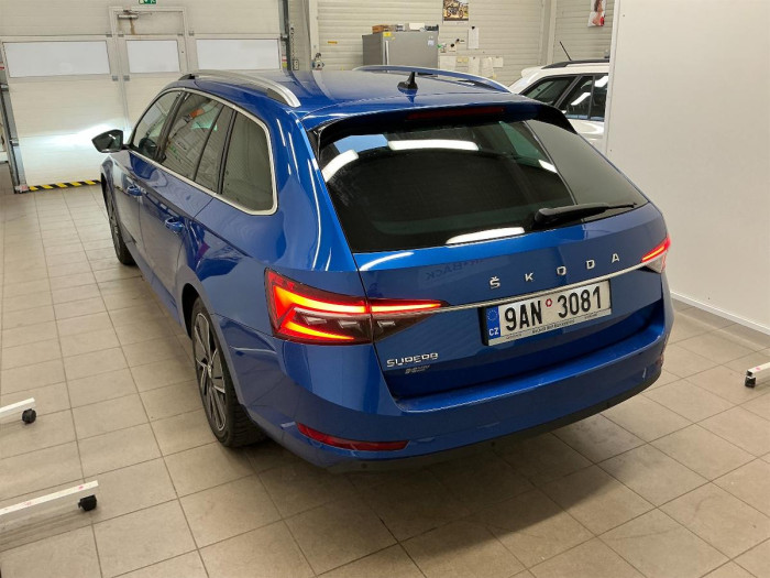 Škoda Superb Combi 1.5 TSI DSG Style na operativní leasing