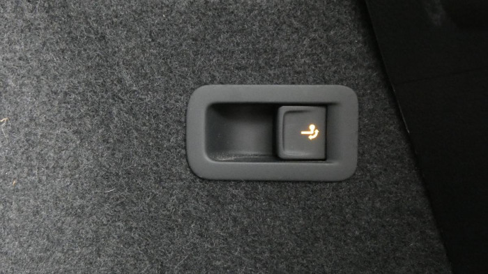 Škoda Karoq 1,5 TSI Sportline DSG na operativní leasing