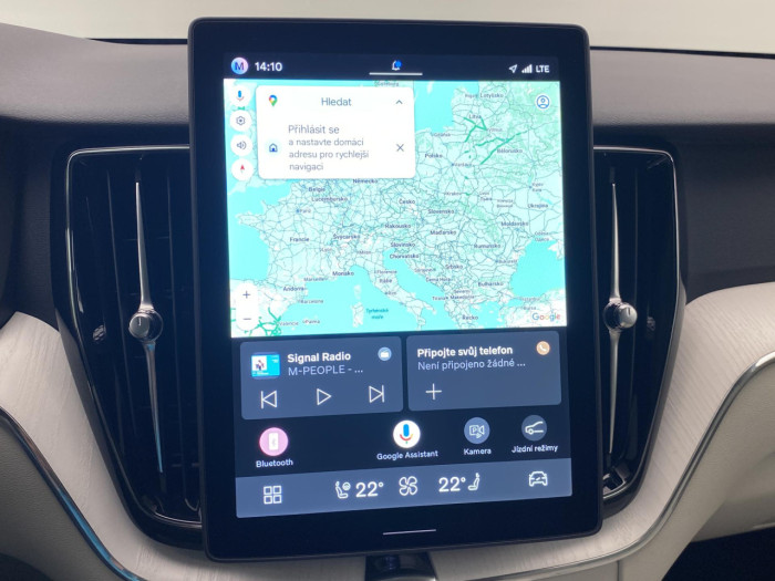 Volvo XC60 B5 AWD AUT DARK PLUS na operativní leasing