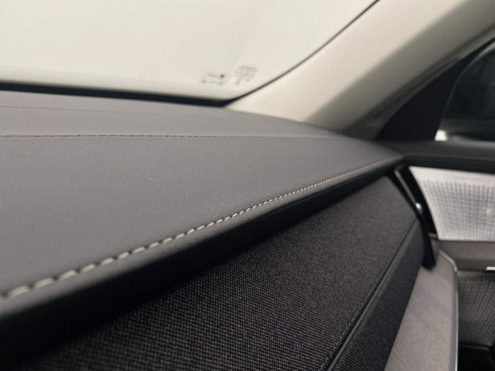 Volvo XC90 B5 AWD AUT DARK PLUS na operativní leasing