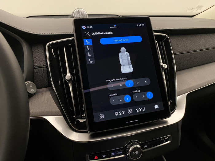 Volvo XC90 T8 AWD Plug-in DARK ULTRA na operativní leasing