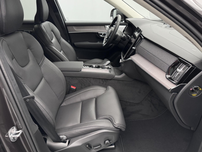 Volvo XC90 B5 AWD AUT BRIGHT ULTRA 7-míst na operativní leasing