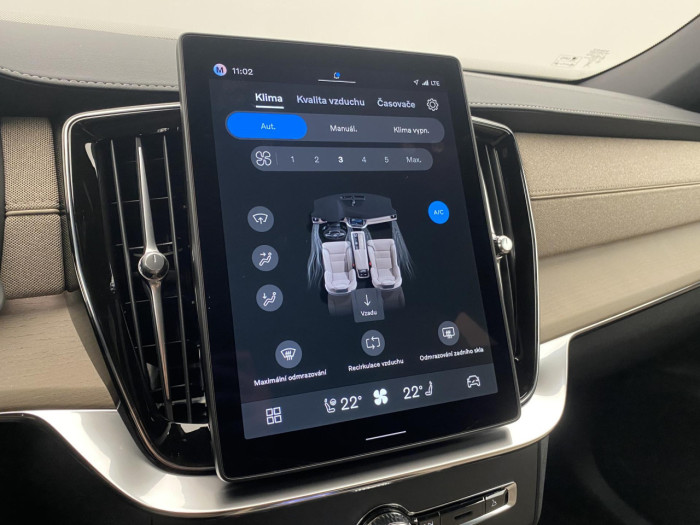 Volvo XC90 T8 AWD Plug-in BRIGHT PLUS 7m na operativní leasing