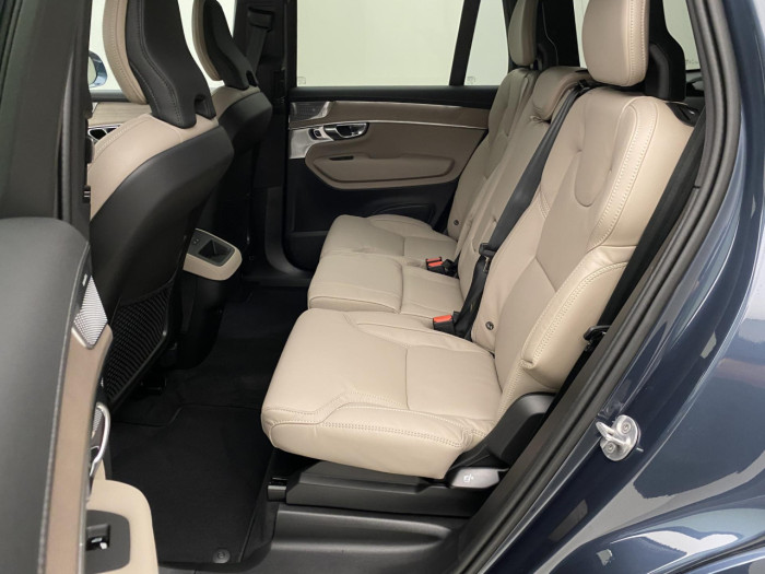 Volvo XC90 B5 AWD AUT BRIGHT PLUS na operativní leasing