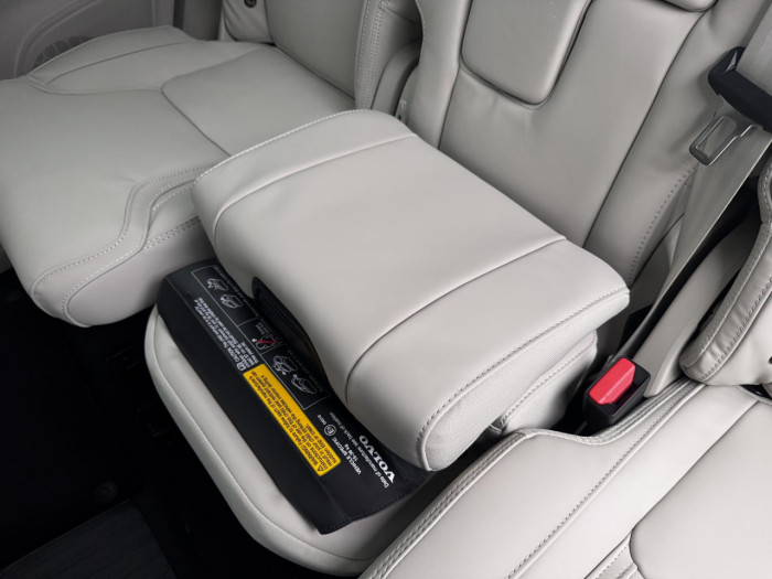 Volvo XC90 T8 AWD RECHARGE BRIGHT PLUS 7m na operativní leasing