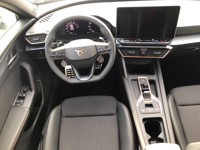 CUPRA Formentor DSG 1.5 eTSI / 110kW na operativní leasing