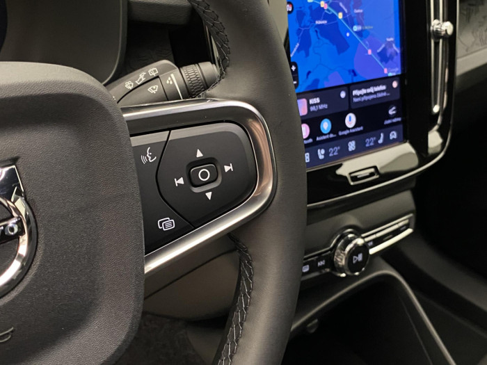 Volvo EX40 SINGLE MOTOR ELETRIC PLUS na operativní leasing