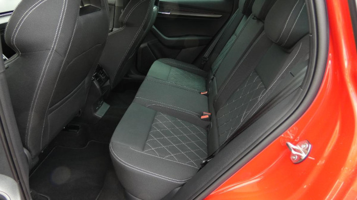 Hyundai i30 1.0 T-GDI Start Plus kombi na operativní leasing