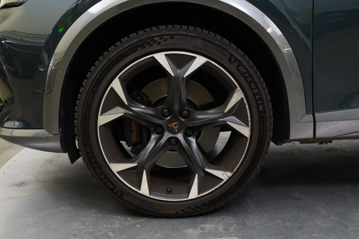 Cupra Formentor 2.0 TSI 228 kW VZ na operativní leasing