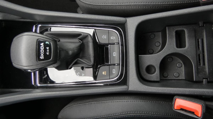 Škoda Kodiaq 2,0 TSI 140 kW L&K 4x4 DSG na operativní leasing