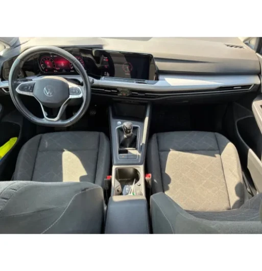Volkswagen Golf Var.1.5 TSI 96 Life na operativní leasing
