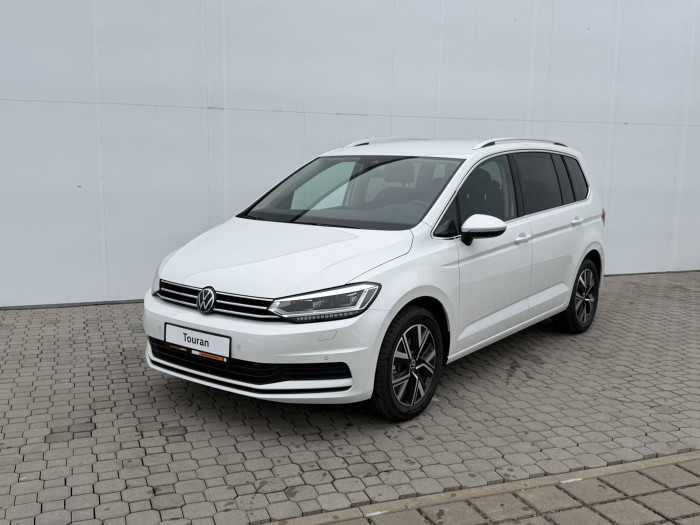 Volkswagen Touran People 6G EVO2 1,5TSI / 110kW na operativní leasing