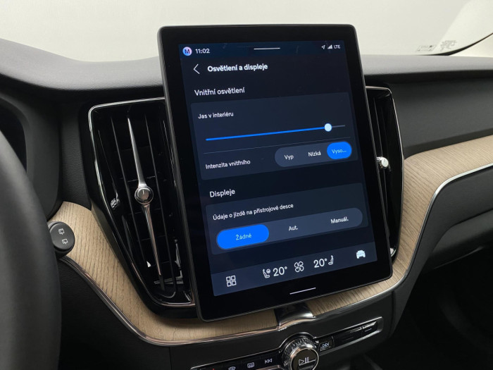 Volvo XC60 B5 AWD AUT BRIGHT PLUS na operativní leasing