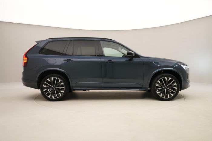 Volvo XC90 T8 AWD Plug-in DARK PLUS 7m na operativní leasing
