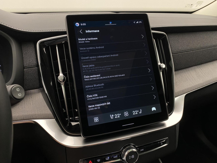 Volvo XC90 B5 AWD AUT DARK PLUS 7míst na operativní leasing
