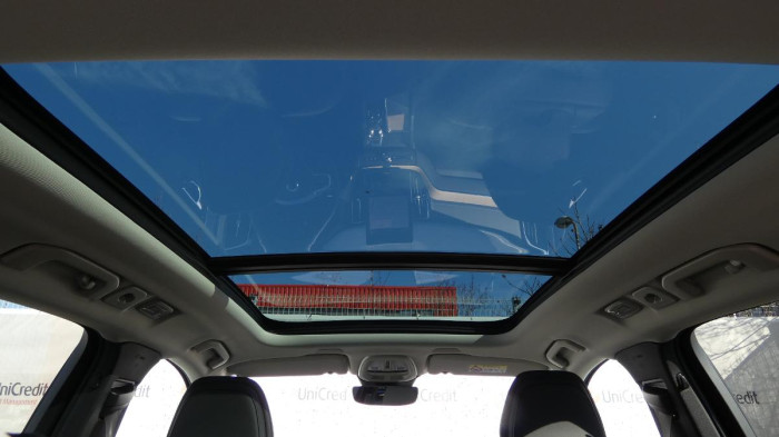 Volvo XC60 T8 Plug-In Hybdrid AWD aut. Ul na operativní leasing