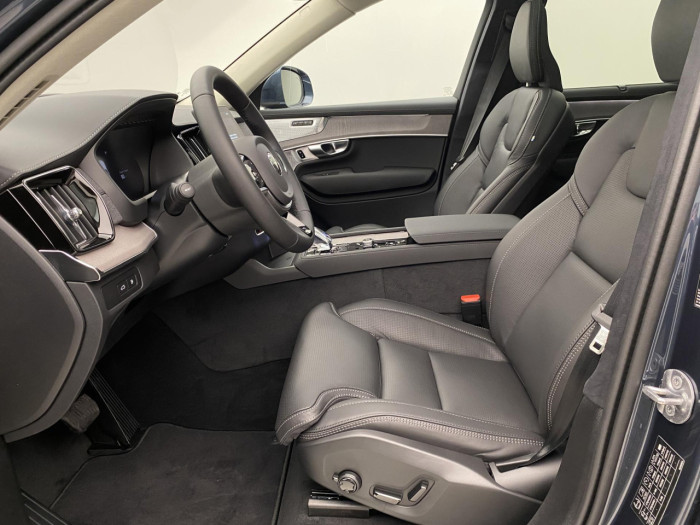 Volvo XC90 T8 AWD RECHARGE BRIGHT ULTRA na operativní leasing