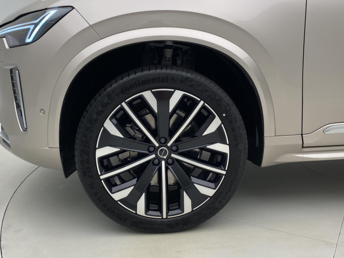 Volvo XC90 B5 AWD AUT BRIGHT ULTRA 7míst na operativní leasing