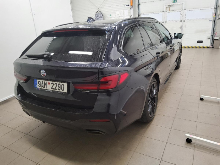 BMW Řada 5 540d Touring xDrive M Sport na operativní leasing