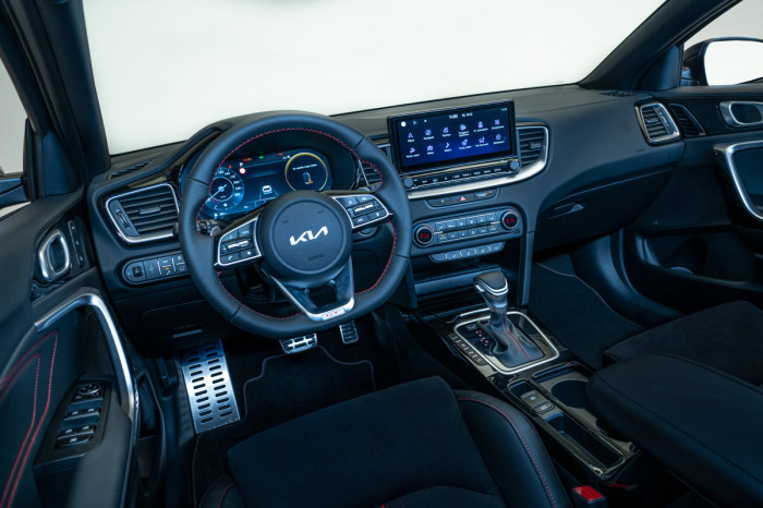 KIA ProCeed GT-Line Plus 1,5 T-GDI - Benzín - Automat 7st. - 4x2 na operativní leasing