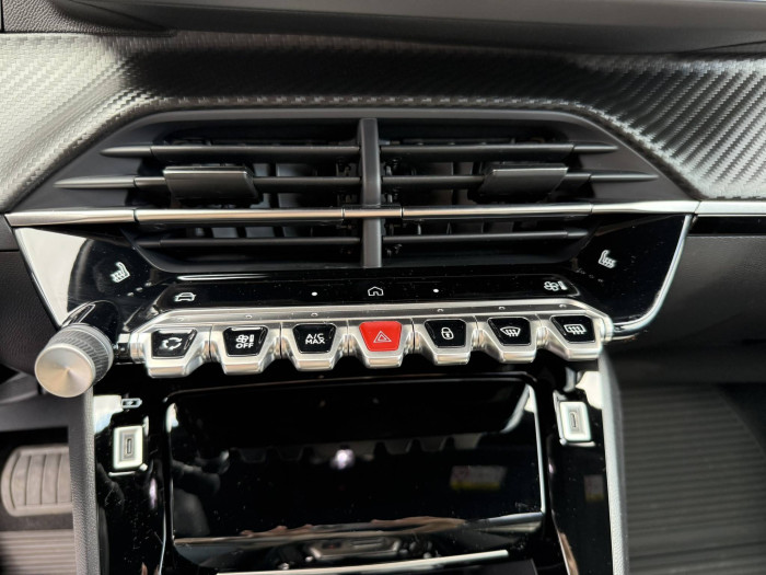 Peugeot 2008 ALLURE Hybrid  1,2 145 e-DCS6 / 107kW na operativní leasing