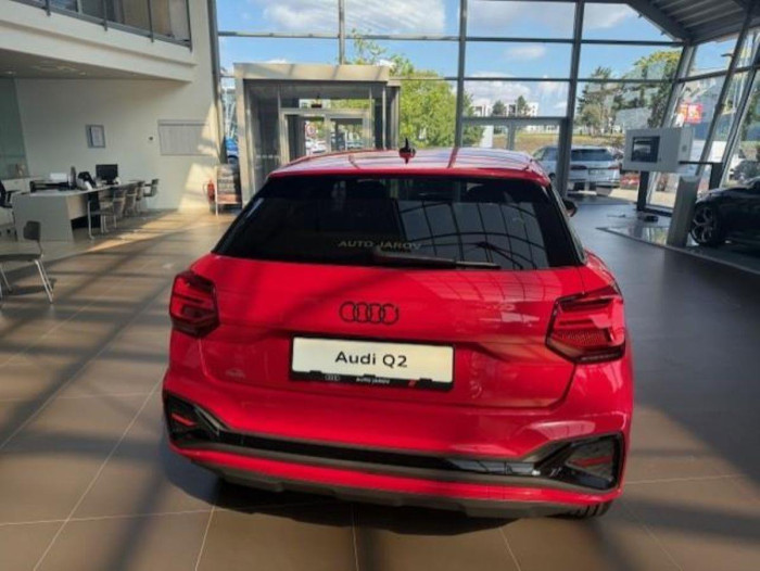 Audi Q2 Sline 35 TFSI Stronic na operativní leasing