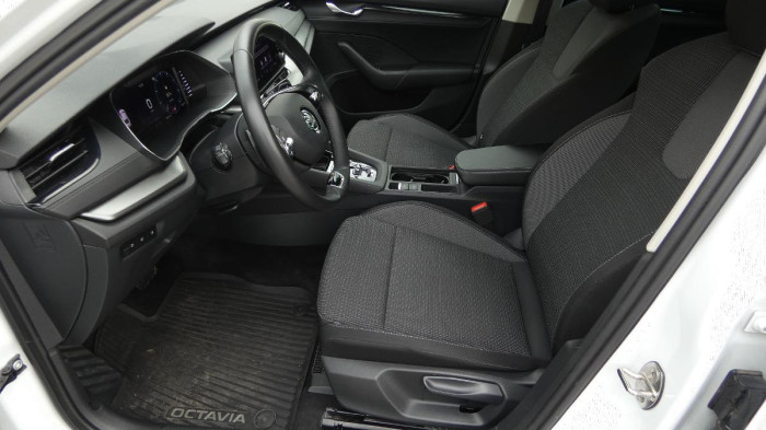 Škoda Octavia 1.5 TSI 110kW DSG Ambition na operativní leasing