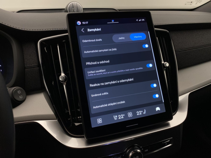 Volvo XC90 B5 AWD AUT BLACK EDITION PLUS na operativní leasing