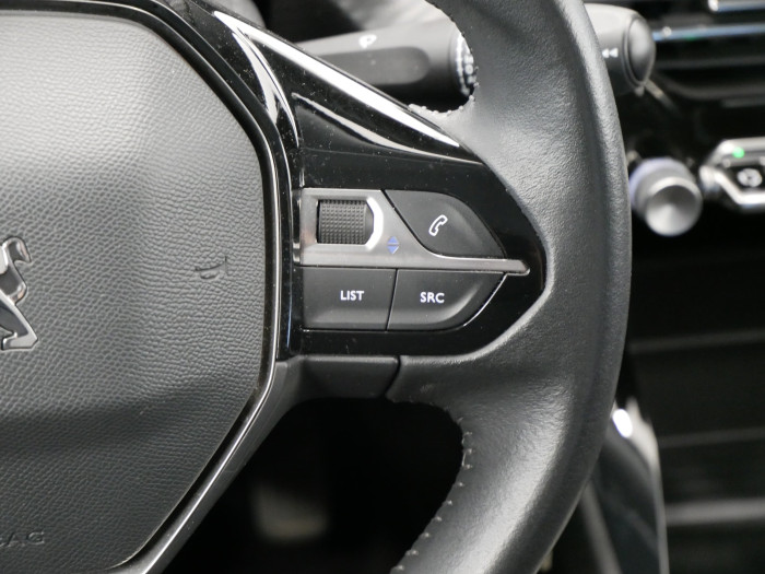 Peugeot 2008 1.2 PureTech 84 kW Active na operativní leasing