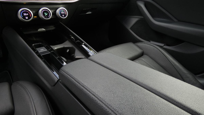 Škoda Superb 2.0 TDI 110kW L&K Combi DSG na operativní leasing