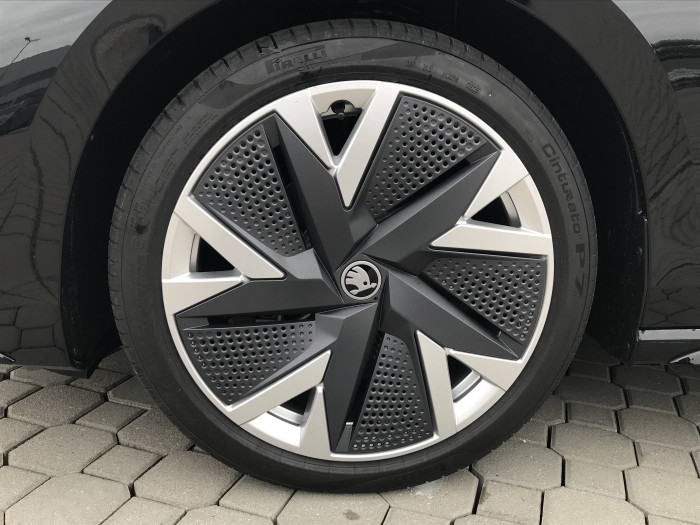 Škoda Superb Sportline 7DSG 2,0TDI / 110kW na operativní leasing