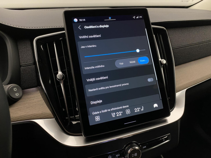 Volvo XC90 B5 AWD AUT DARK PLUS 7míst na operativní leasing