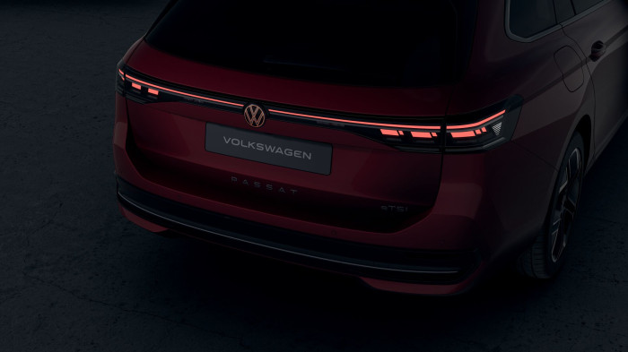 Volkswagen Passat Elegance 1,5 eTSI 110 kW mHEV na operativní leasing
