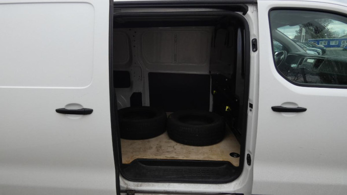 Opel Vivaro 2.0 CDTi Enjoy L2 High na operativní leasing